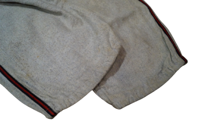 TENUE DE BASEBALL T-SHIRT ET PANTALON