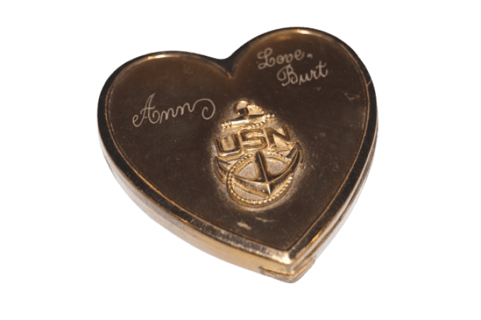 POUDRIER US NAVY COEUR GRAVE 