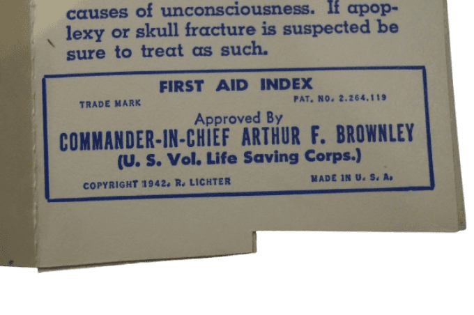 GUIDE MEDICAL FIRST AID 1942 