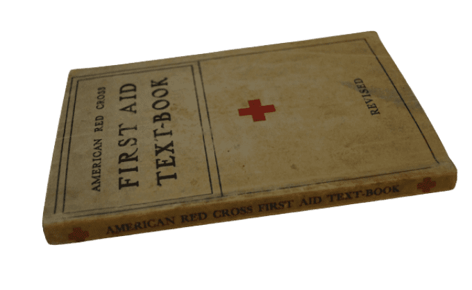 MANUEL MEDICAL FIRST AID RED CROSS