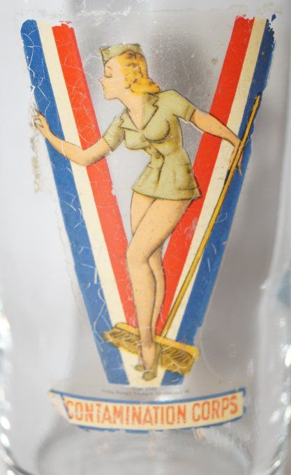 VERRE VICTORY CONTAMINATION CORPS PIN-UP 1942 