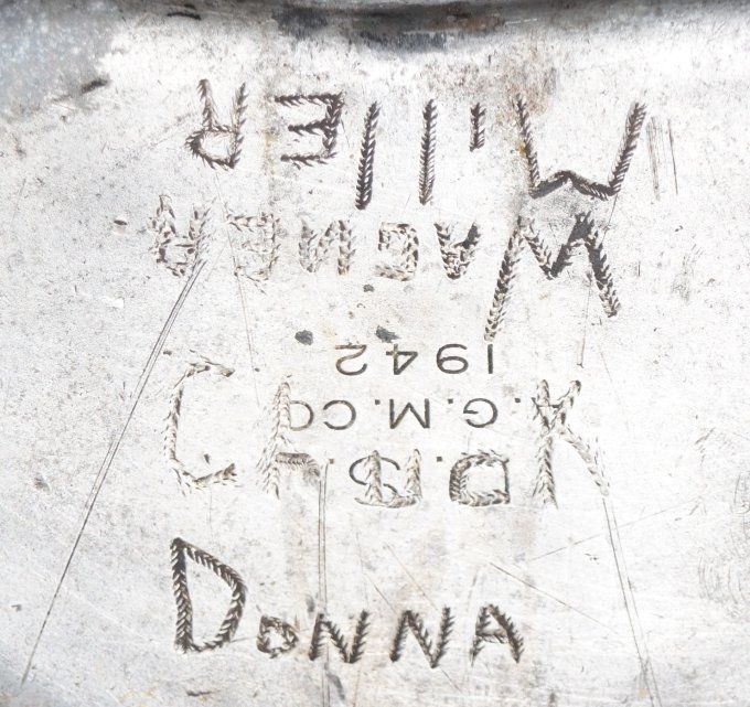 QUART DE GOURDE GRAVE 1942 (PROVENANCE EST FRANCE)