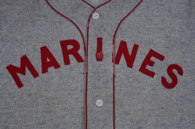 TENUE DE BASEBALL USMC