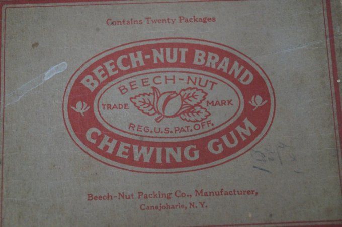 BOITE BEECH-NUT CHEWING-GUM