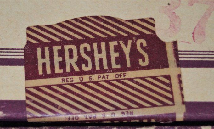 BOITE BARRES CHOCOLATEES HERSHEY'S