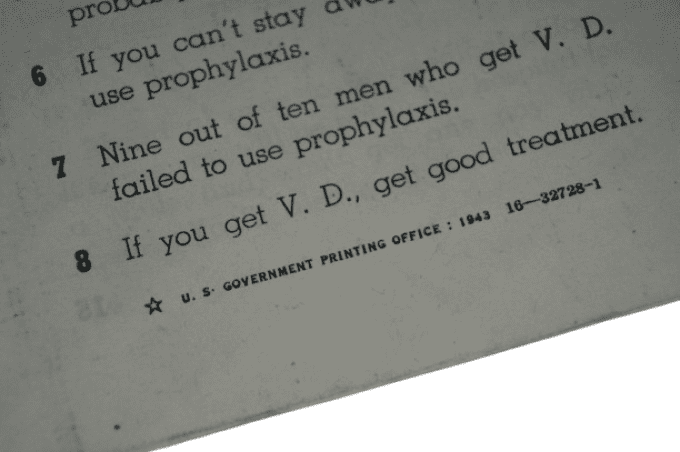 LETTRE PVT DOERRMANN ET LIVRET VENEREAL DISEASE 1943